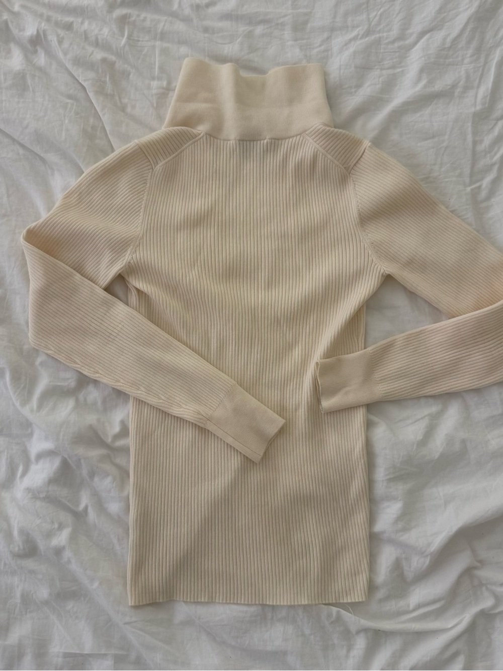 Babaton Ivory Ribbed Collared V-Neck Sweater - Picture 4 of 4